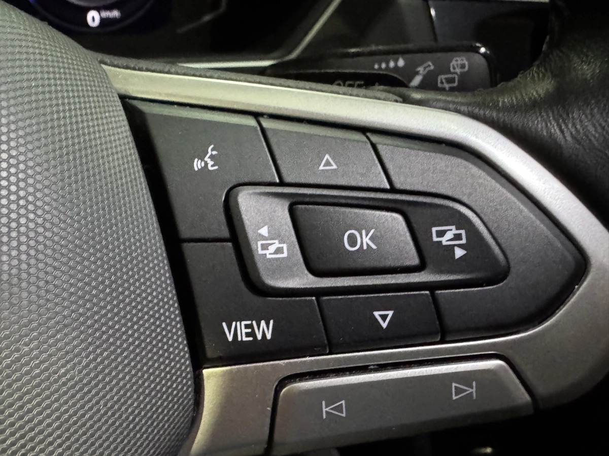 Volkswagen Tiguan - photo 9