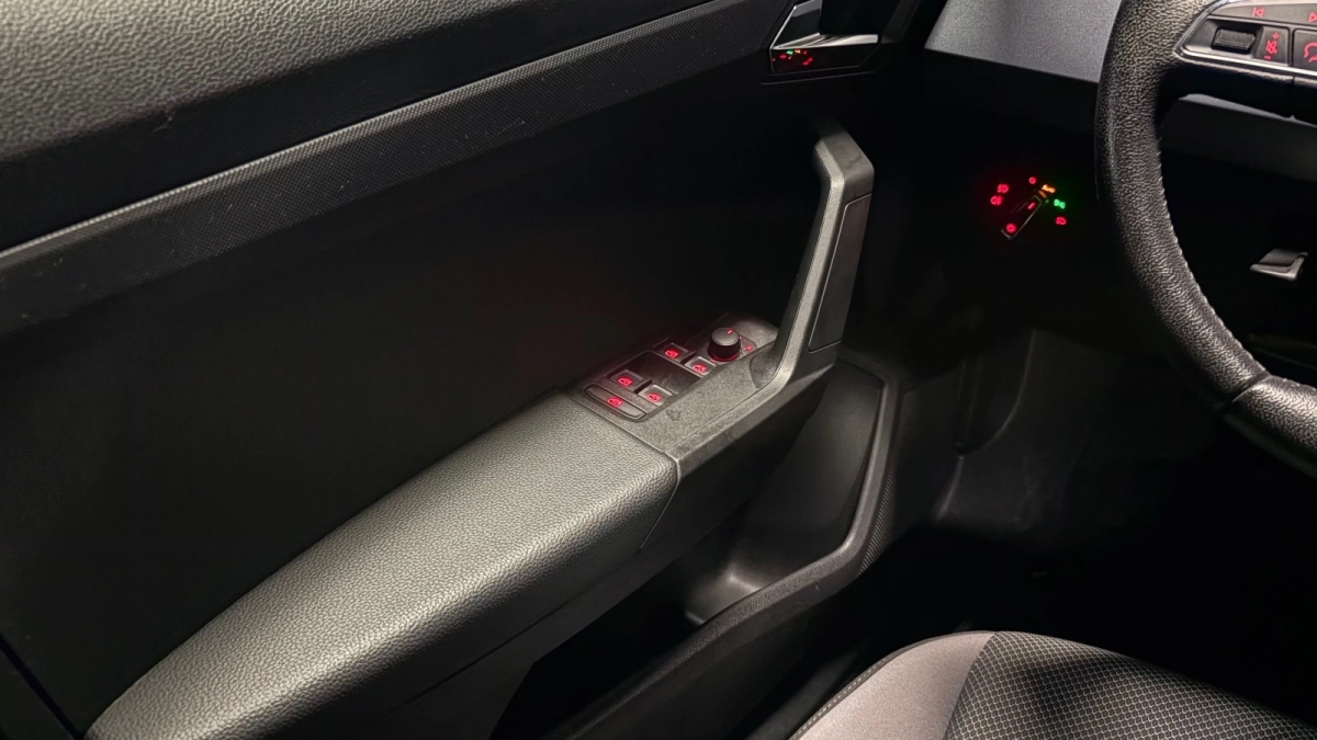 Seat Arona - photo 29