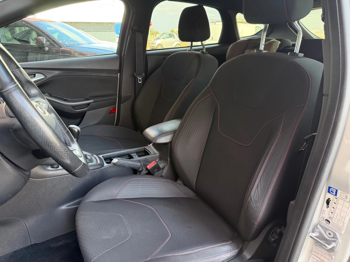 Ford Focus - photo 16