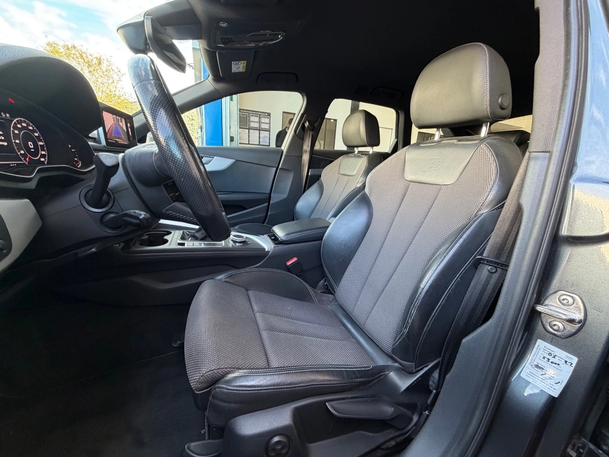 Audi A4 - photo 8