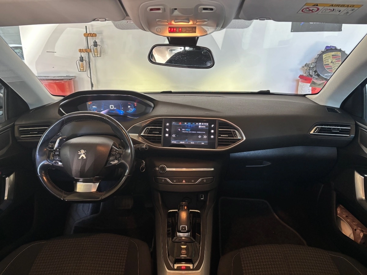 Peugeot 308 - photo 7