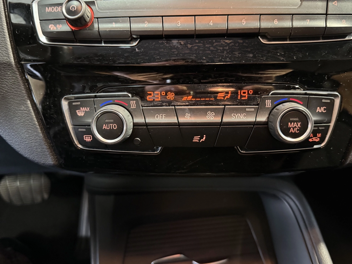 Bmw X1 - photo 13