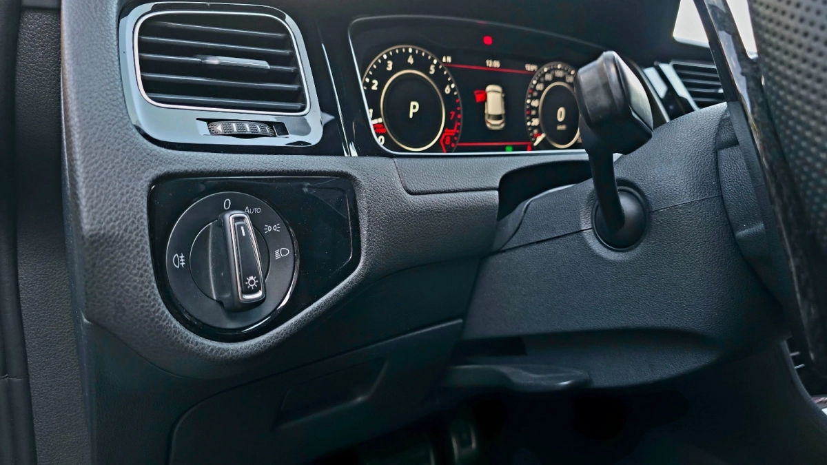 Volkswagen Golf - photo 13