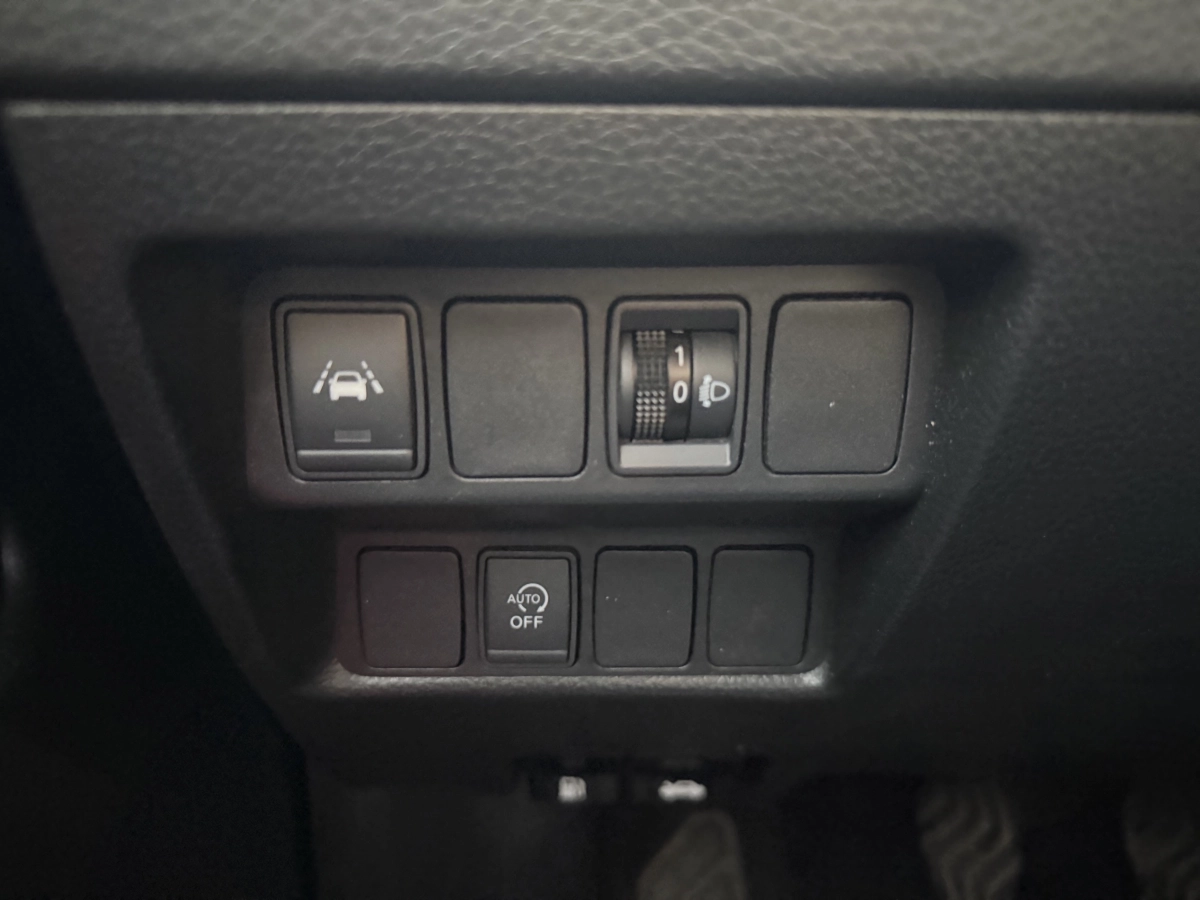 Nissan Qashqai - photo 17