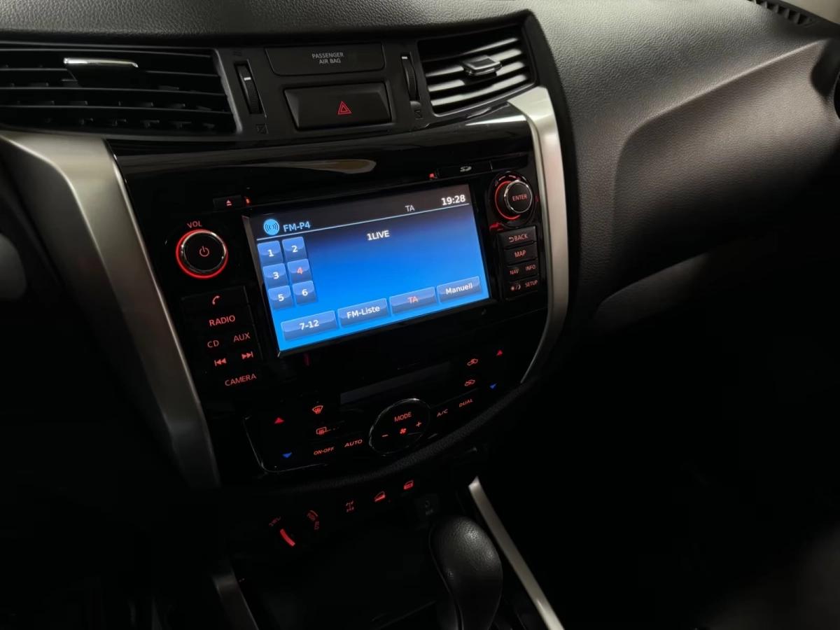 Nissan Navara OFFROADER DOUBLE CAB 2.3 DCI 190 PLUS TEKNA PLUS 4WD BVA