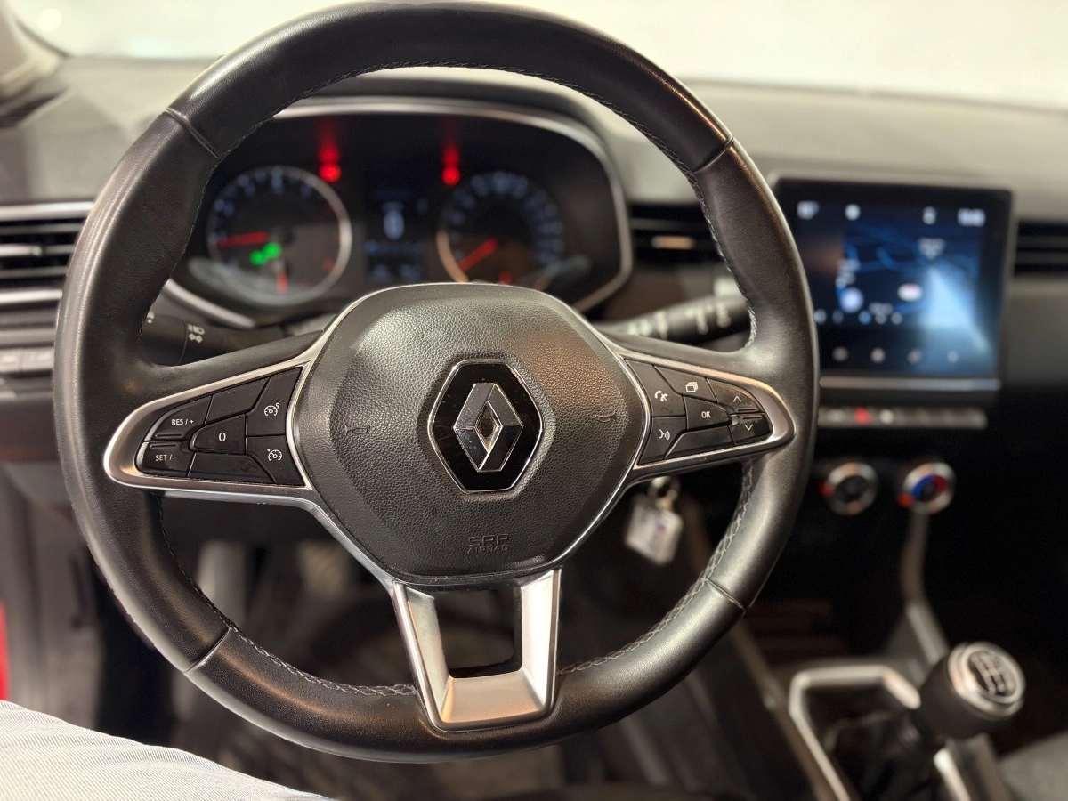 Renault Clio - photo 22