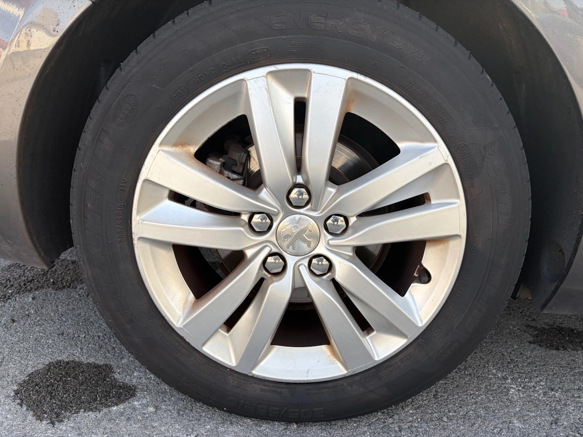 Peugeot 308 - photo 6