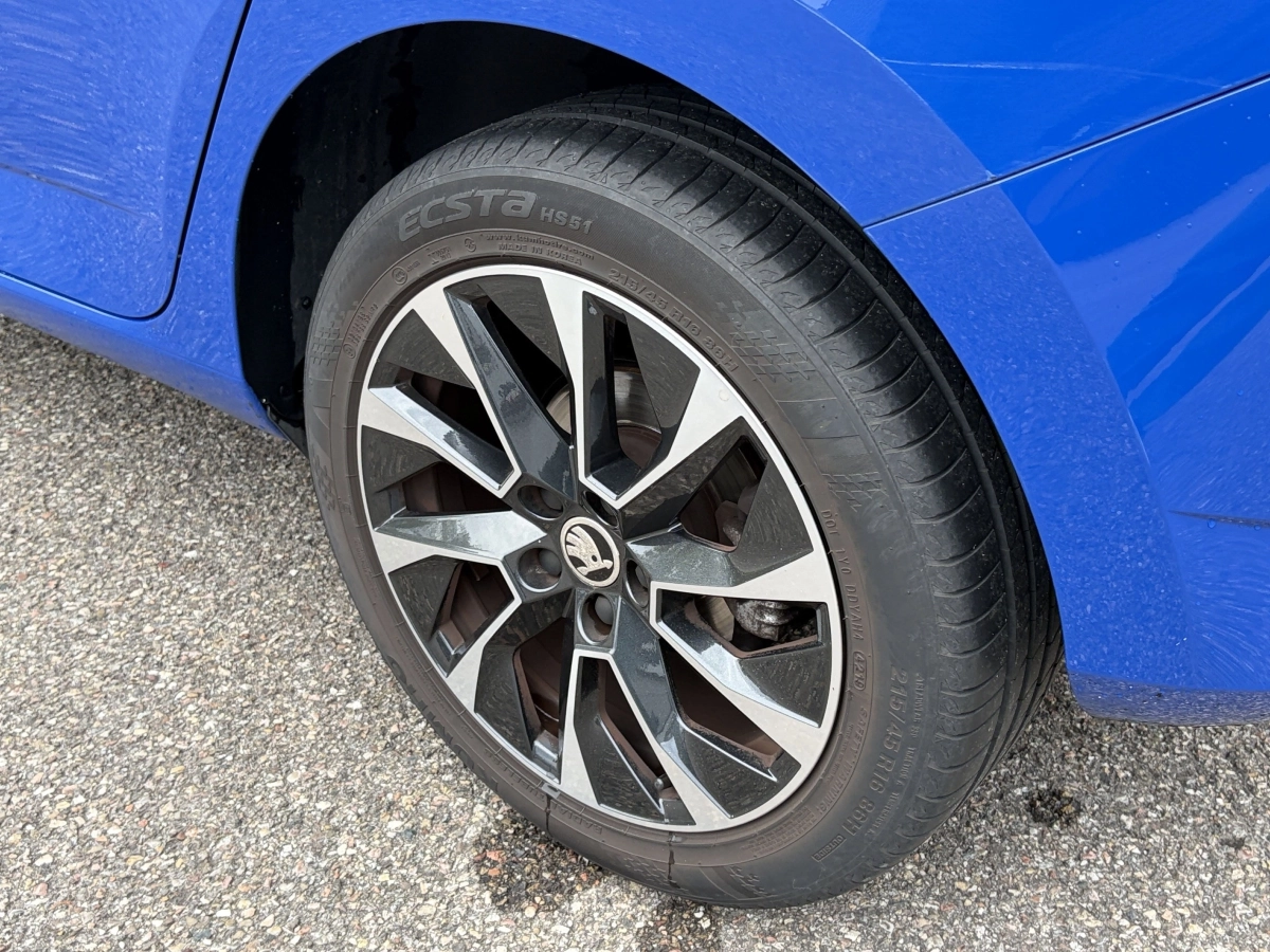 Skoda Fabia - photo 8