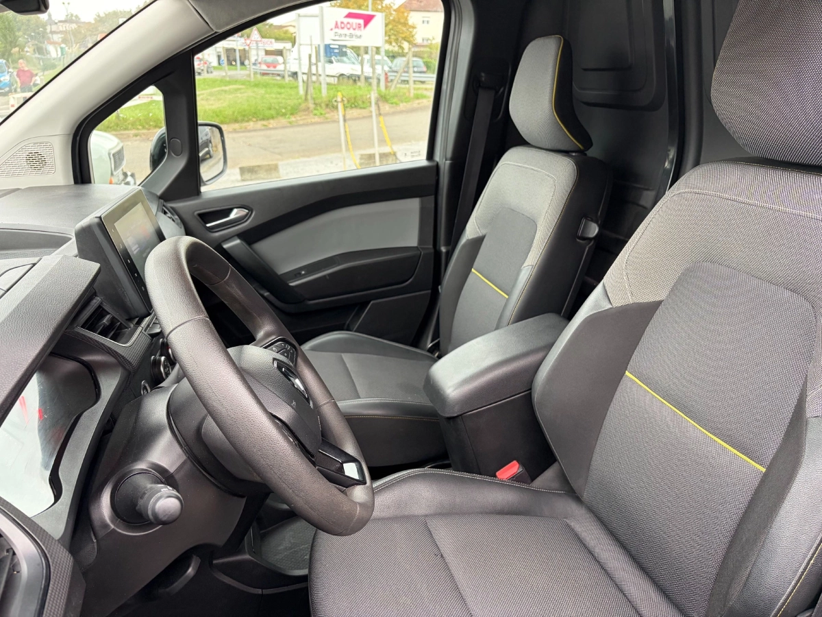 Renault Kangoo Van - photo 11