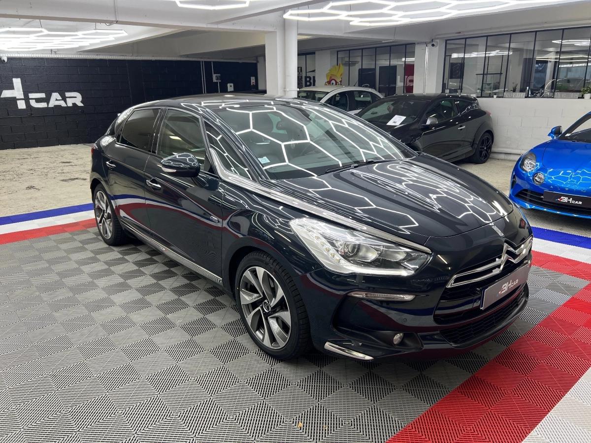 Image: Ds Automobiles Ds 5 2.0 EHDI Hybrid4 -200 CH - Sport Chic -  CAMERA DE RECUL,TOIT PANO, TETE HAUTE..