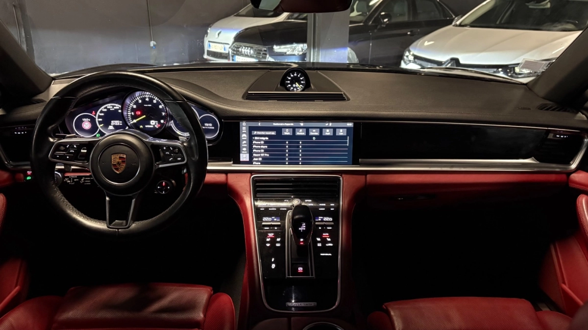 Porsche Panamera - photo 19