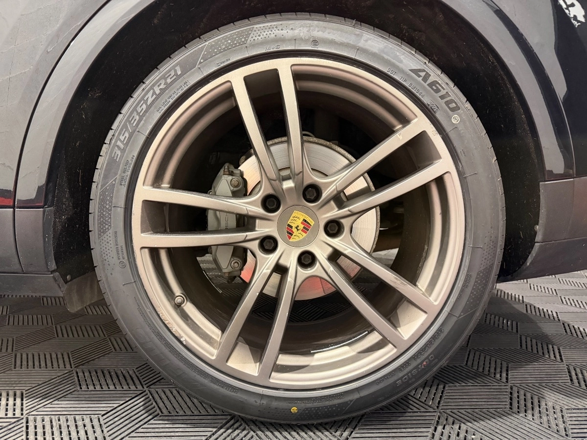 Porsche Cayenne - photo 48