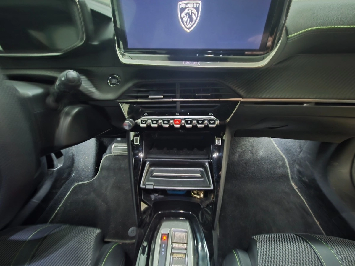 Peugeot 2008 - photo 14