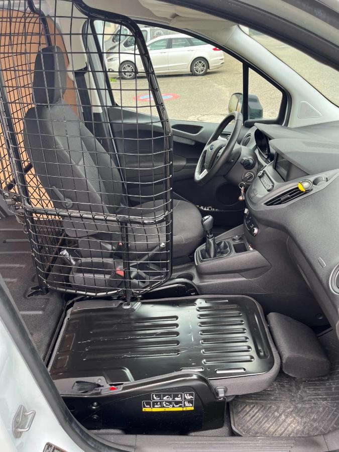Ford Transit Courier FOURGON 1.5 TDCI 100 LIMITED