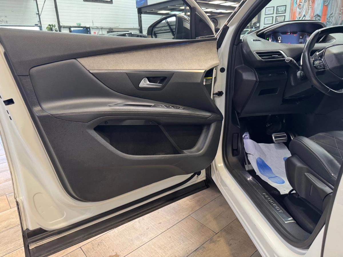 Peugeot 3008 GENERATION-II 2.0 BLUEHDI 180 GT LINE EAT BVA START-STOP