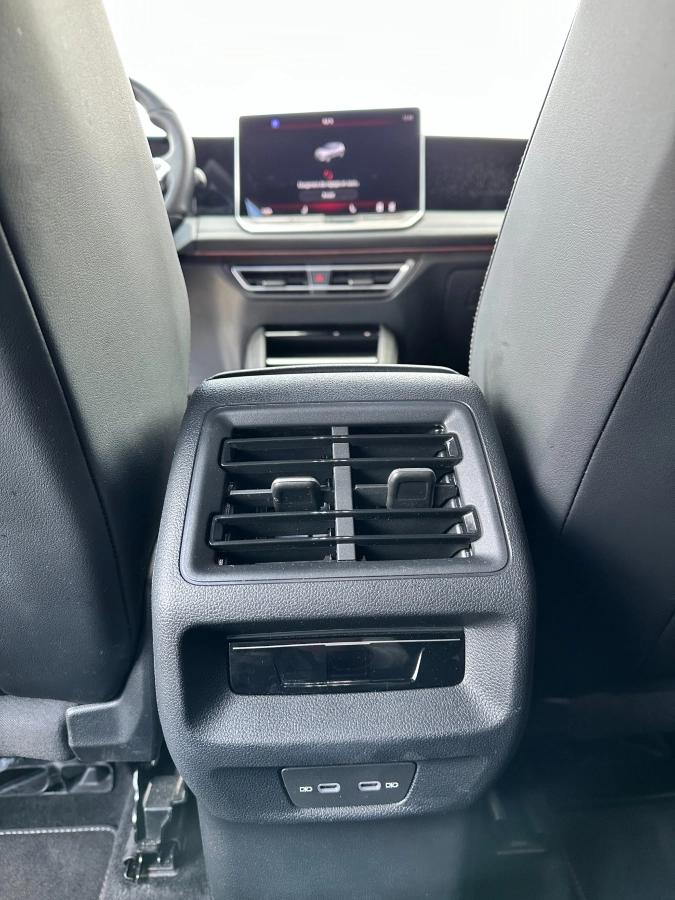 Volkswagen Tiguan 2.0 TDI 150 R-LINE DSG BVA