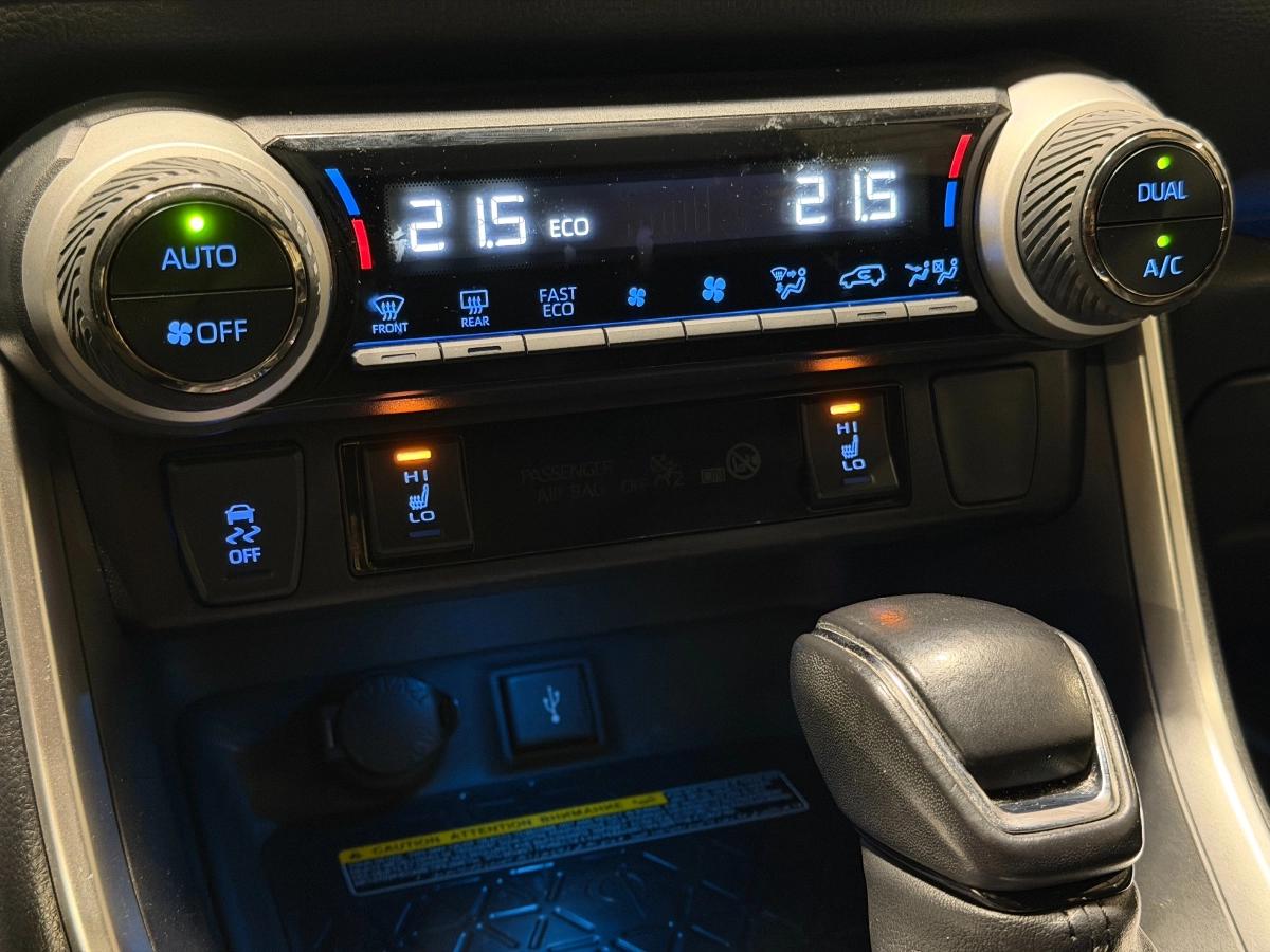 TOYOTA RAV4 Hybride 2WD 218ch Black Edition