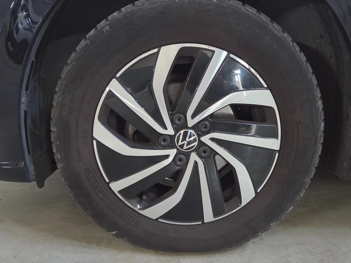 Volkswagen Polo - photo 10