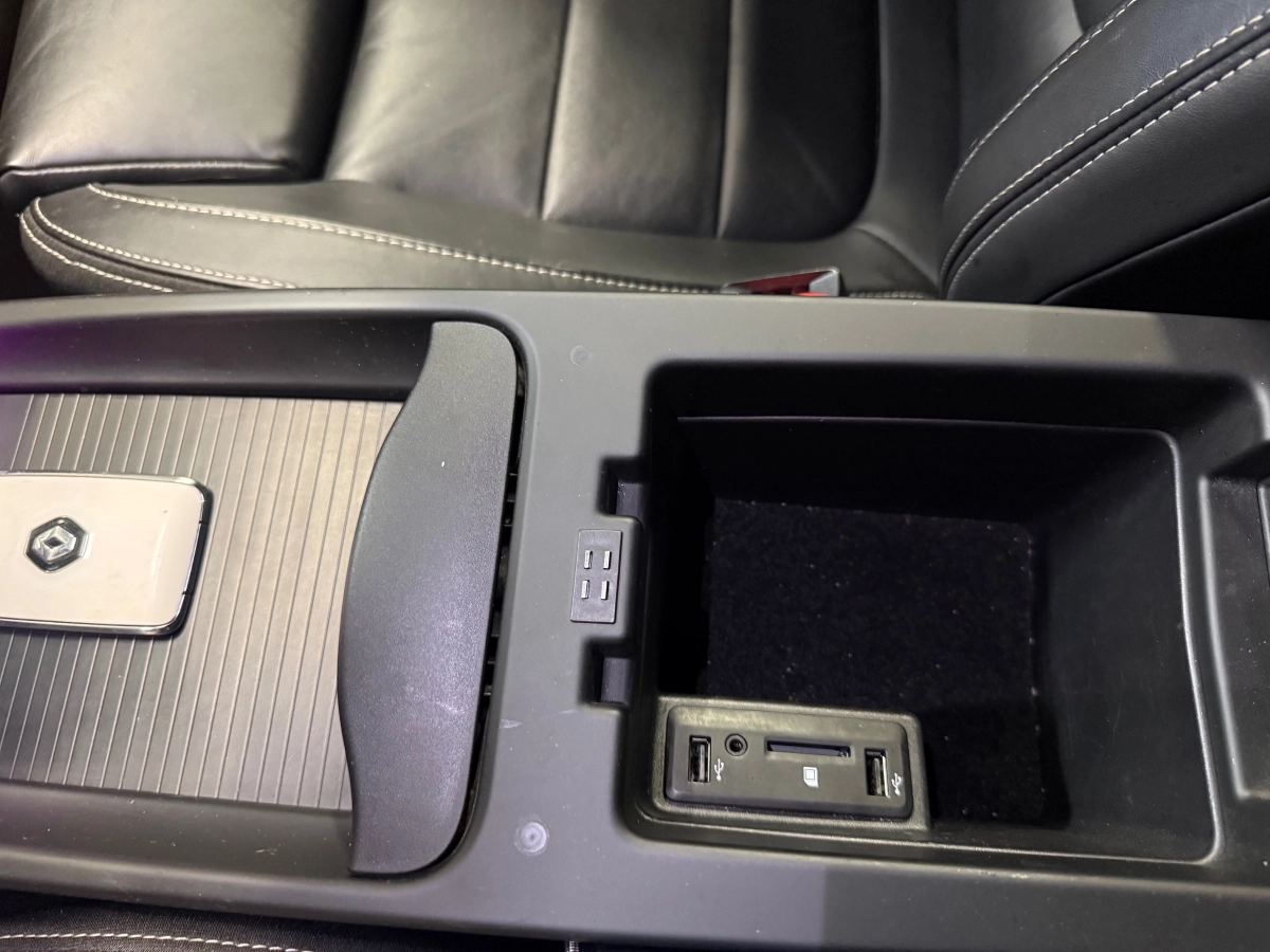 Renault Scenic - photo 18
