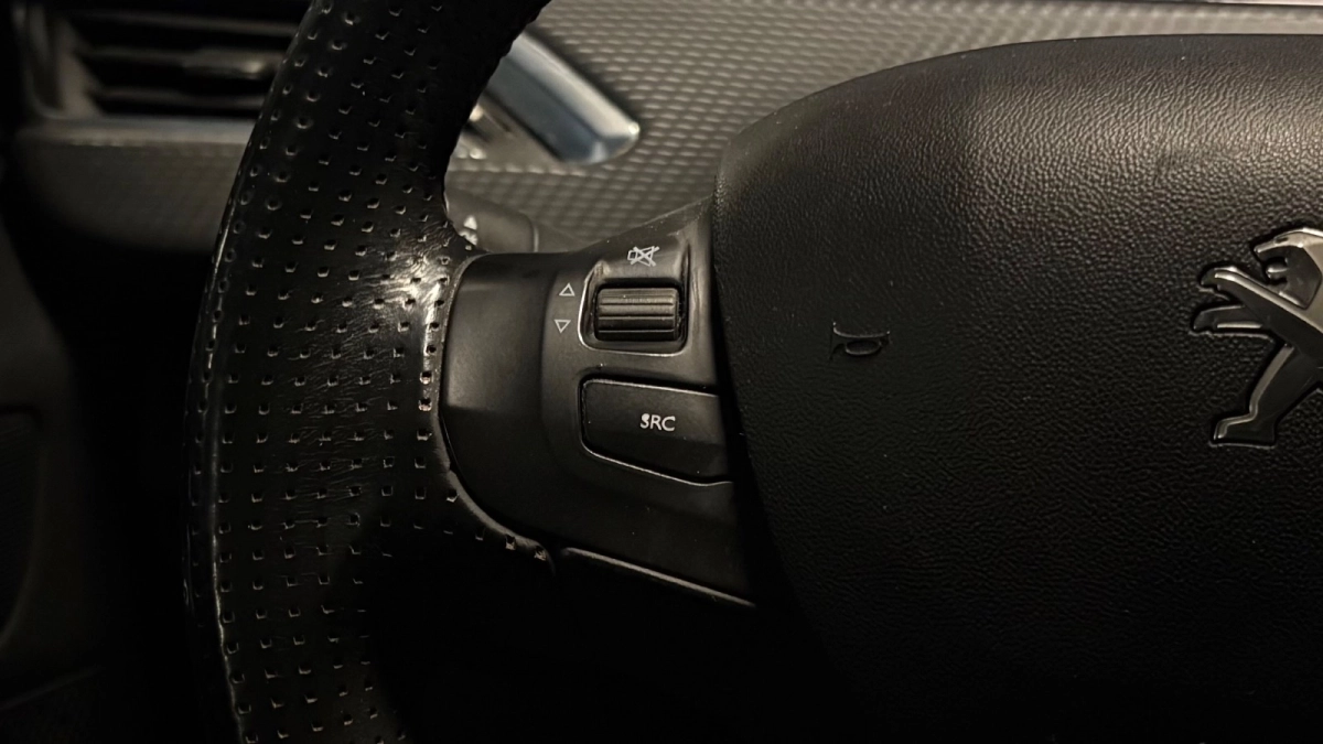 Peugeot 208 - photo 19
