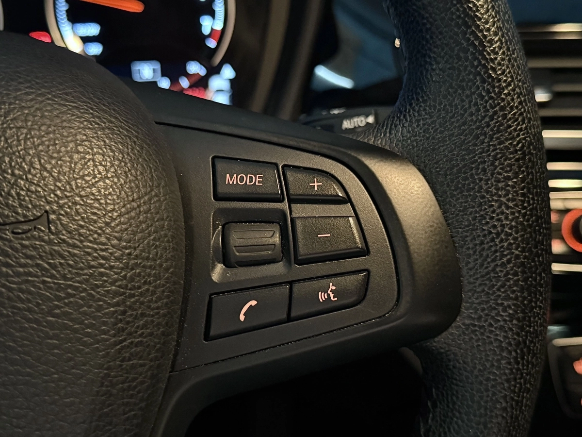 Bmw X1 - photo 11
