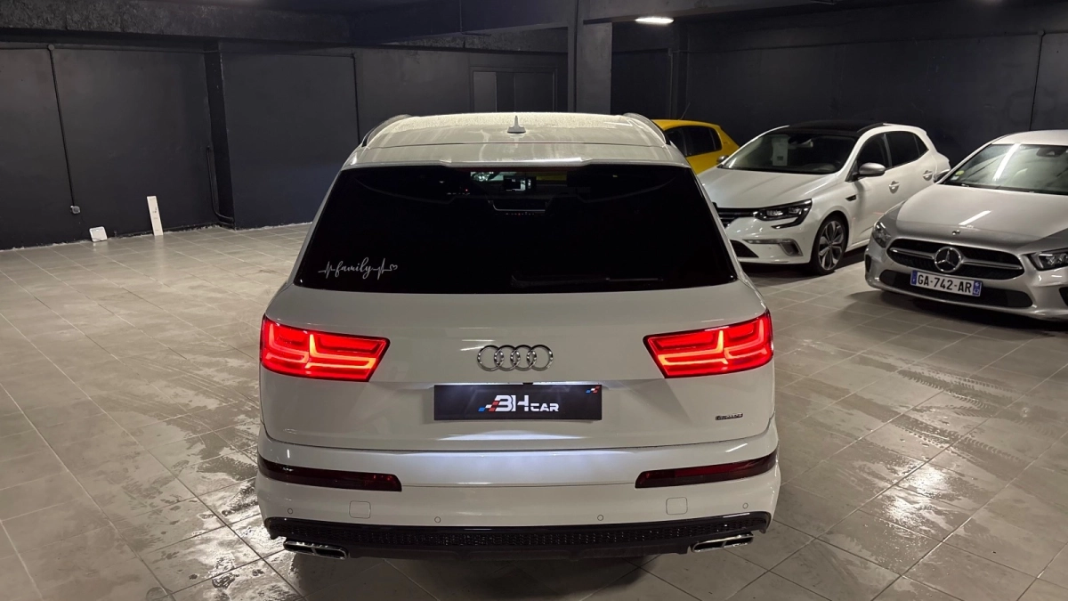Audi Q7 - photo 6