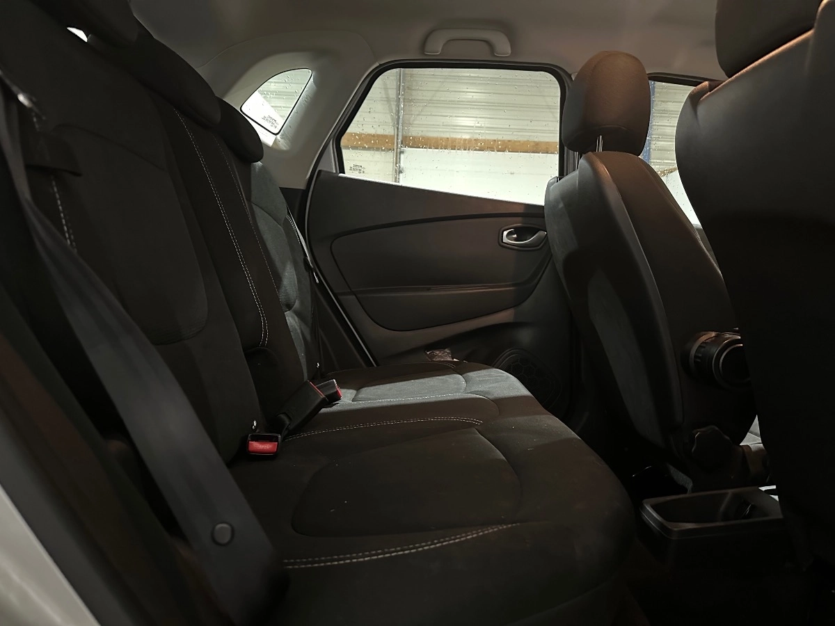Renault Captur - photo 15
