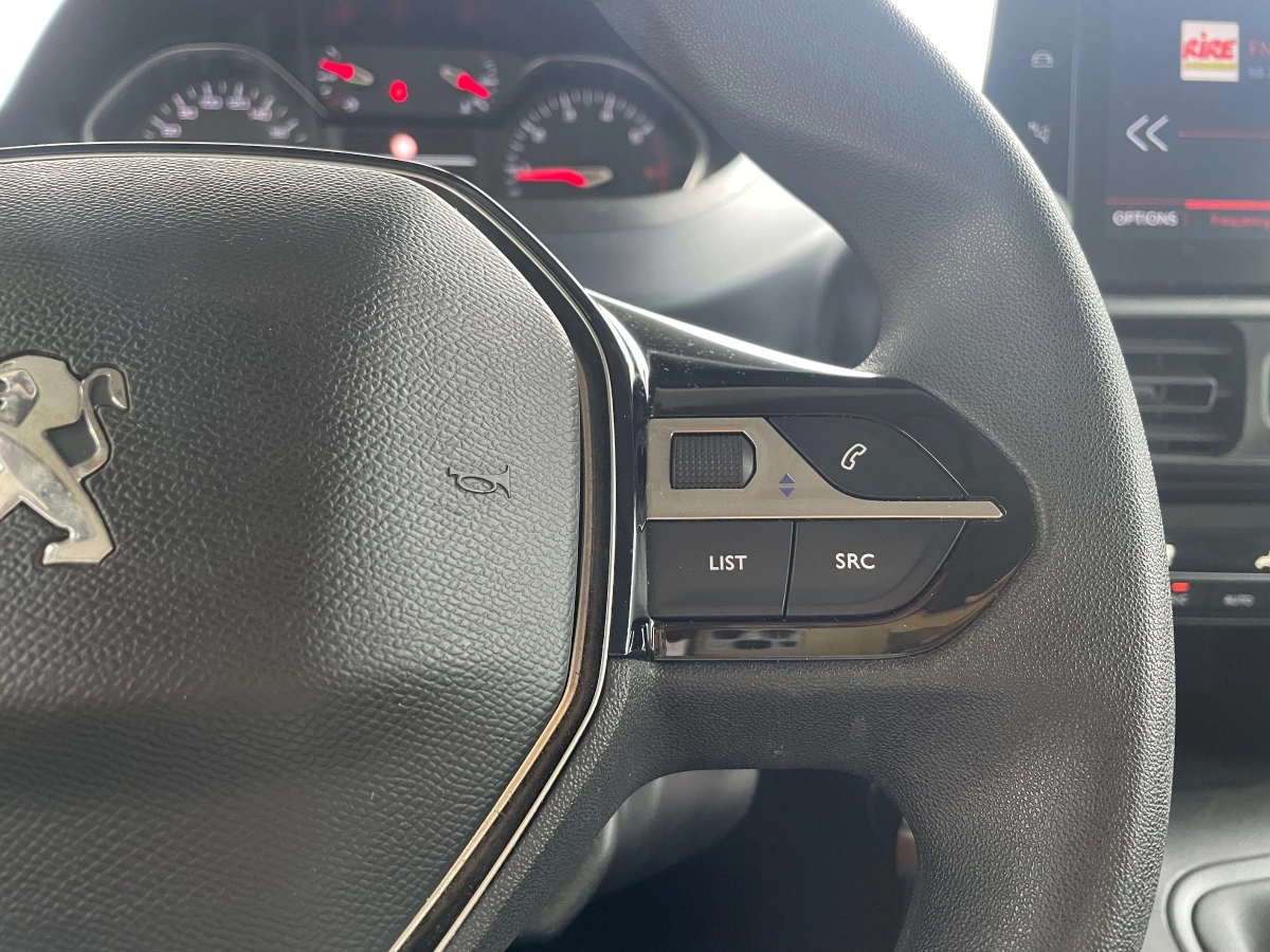 Peugeot Rifter - photo 23