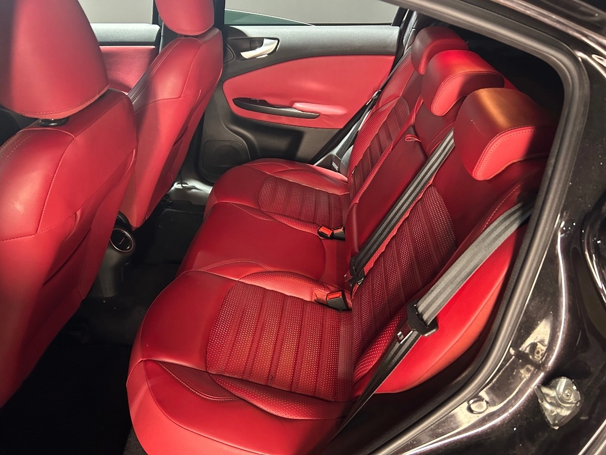 Alfa Romeo Giulietta - photo 14