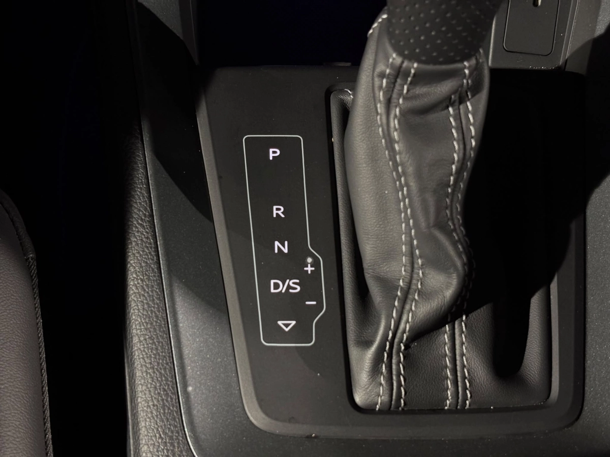 Audi Q3 - photo 26