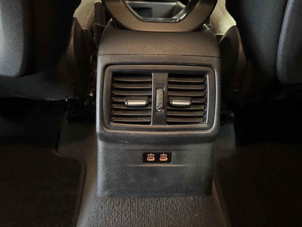 Bmw X1 - photo 18