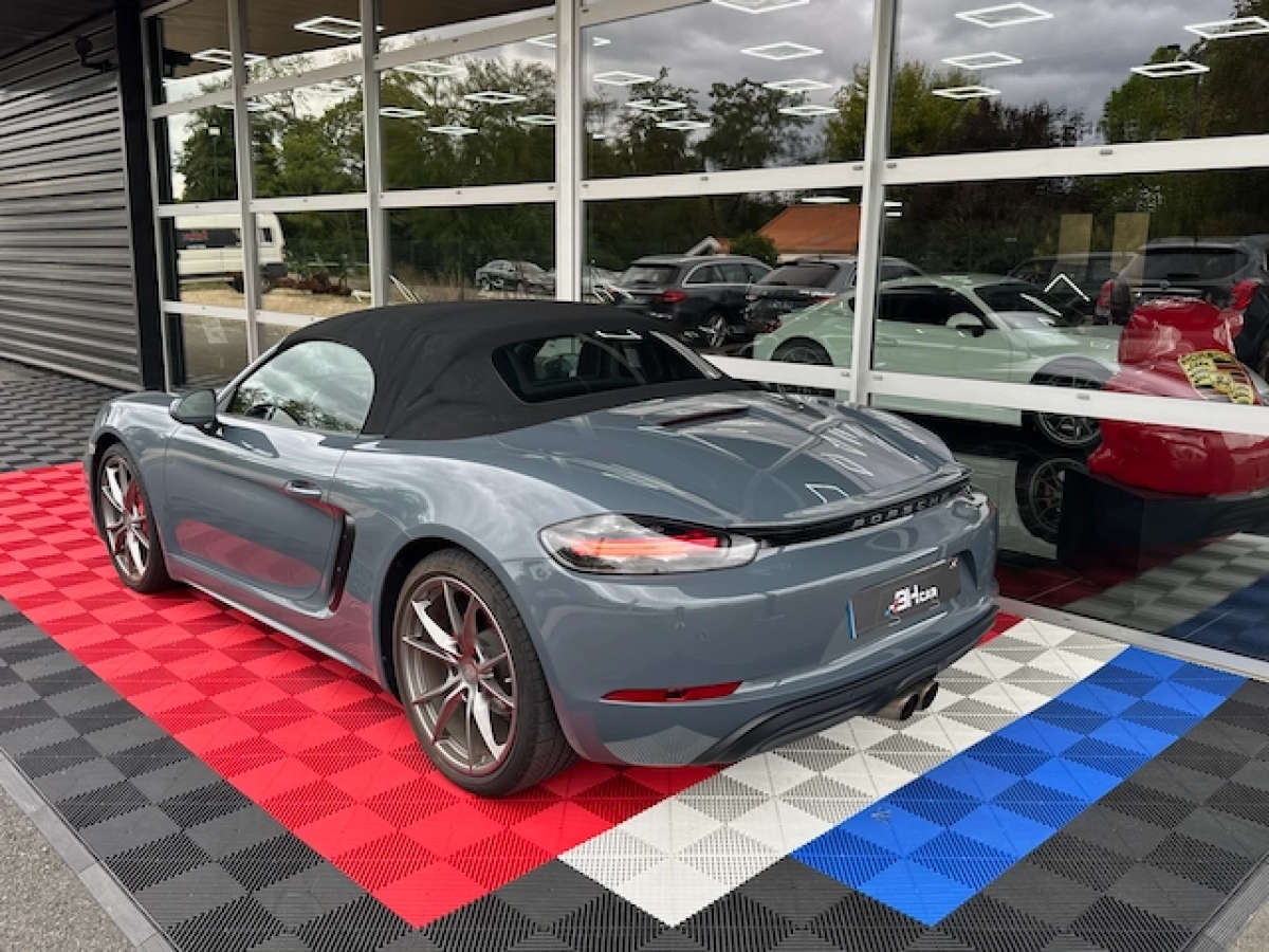 Porsche 718 Boxster - photo 2