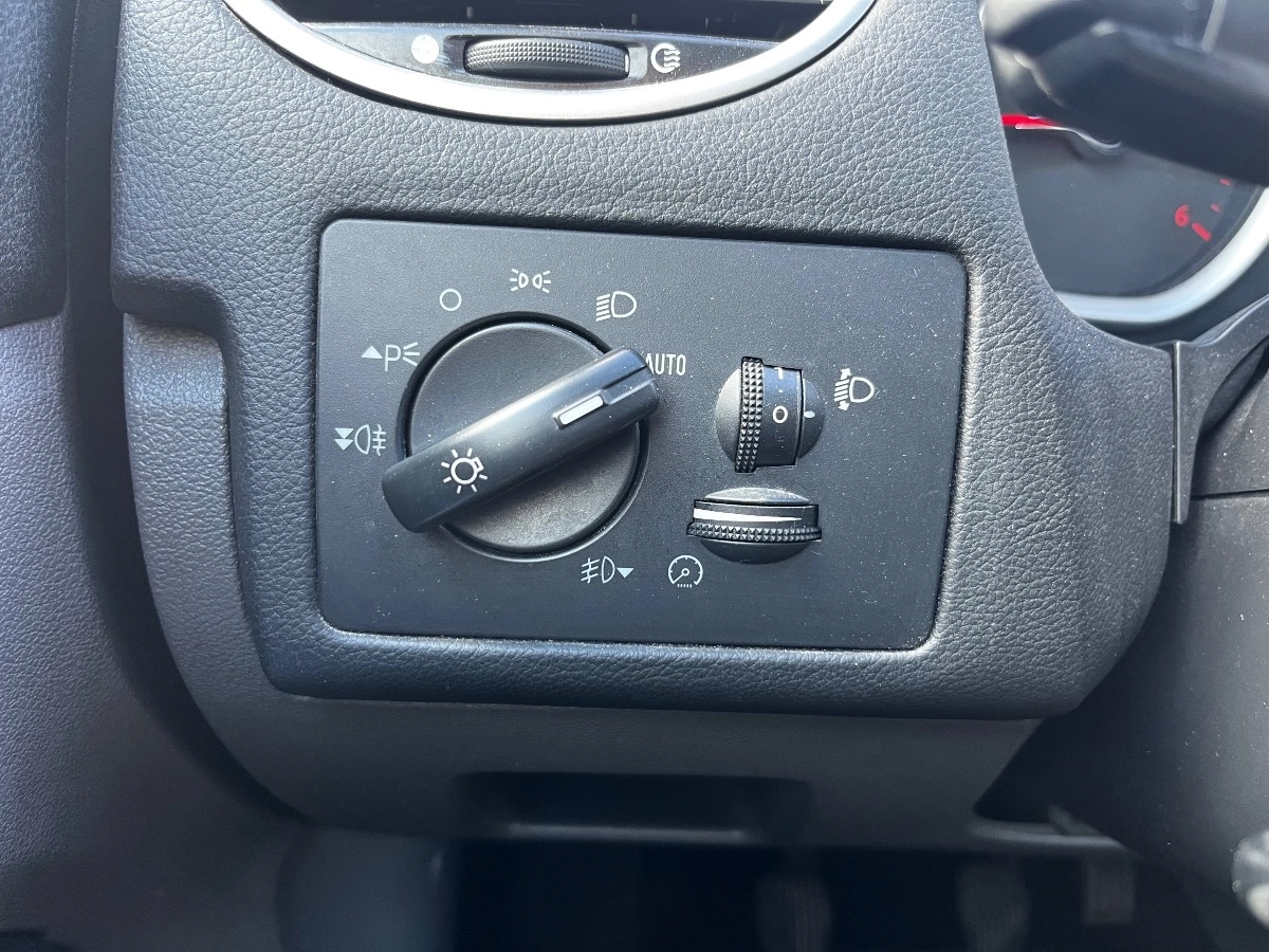 Ford Focus - photo 14