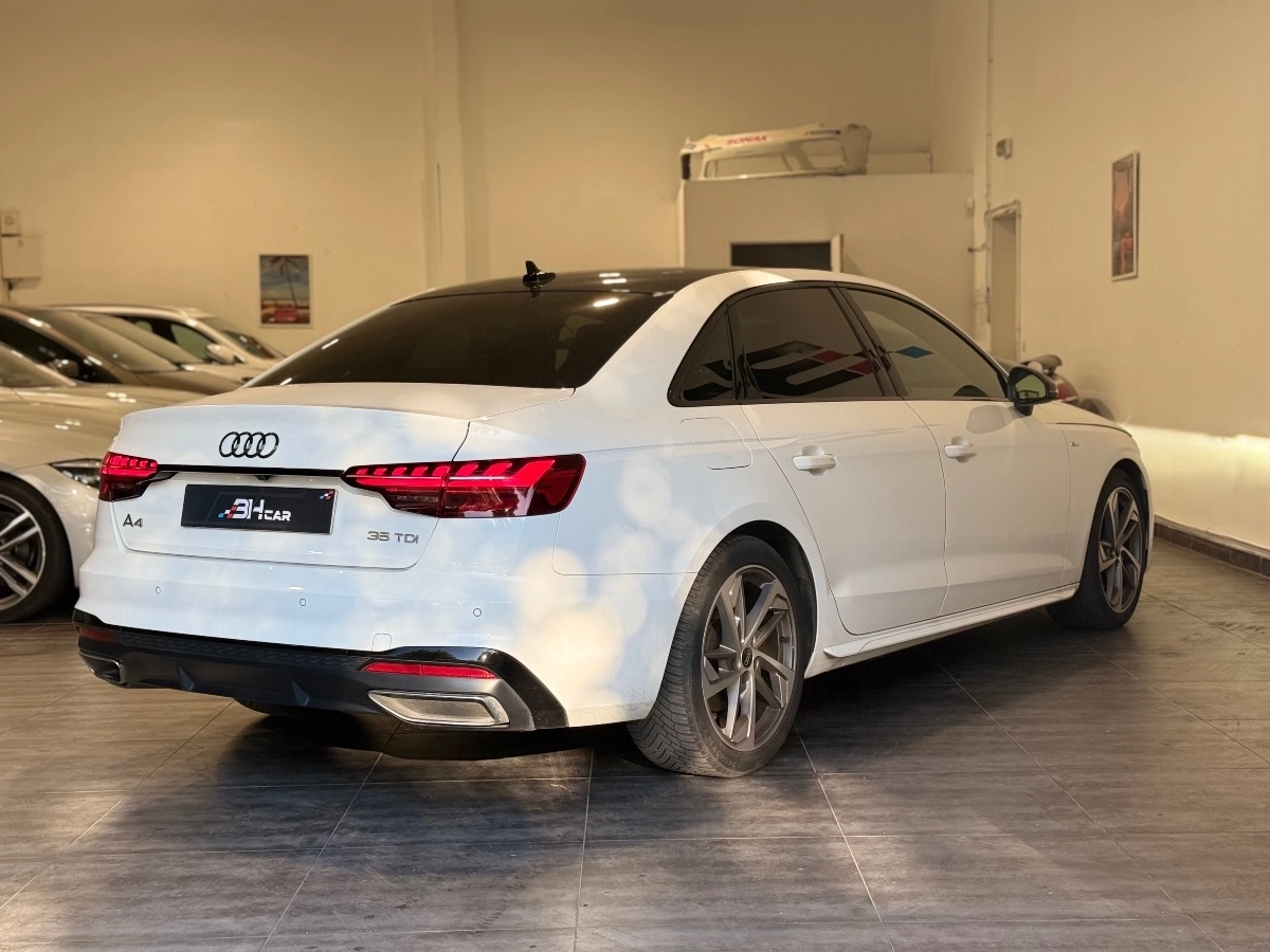 Audi A4 - photo 9
