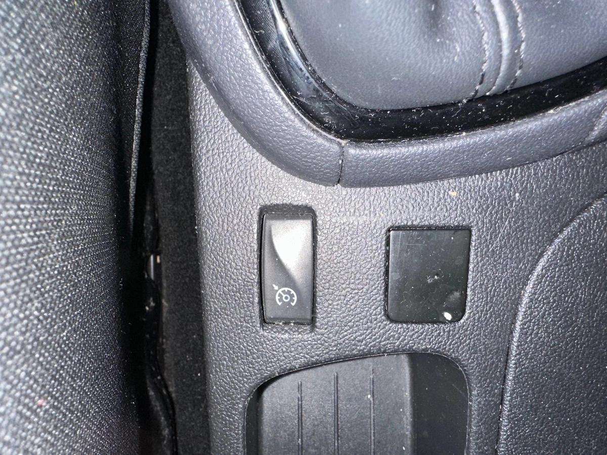 Renault Clio 0.9 TCE 75 ENERGY LIMITED