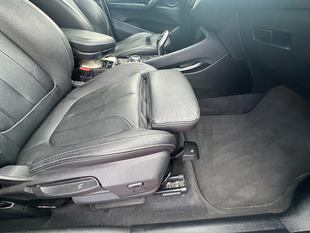 Bmw X1 - photo 28