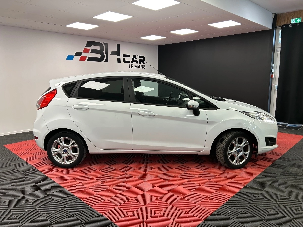 Ford Fiesta - photo 3
