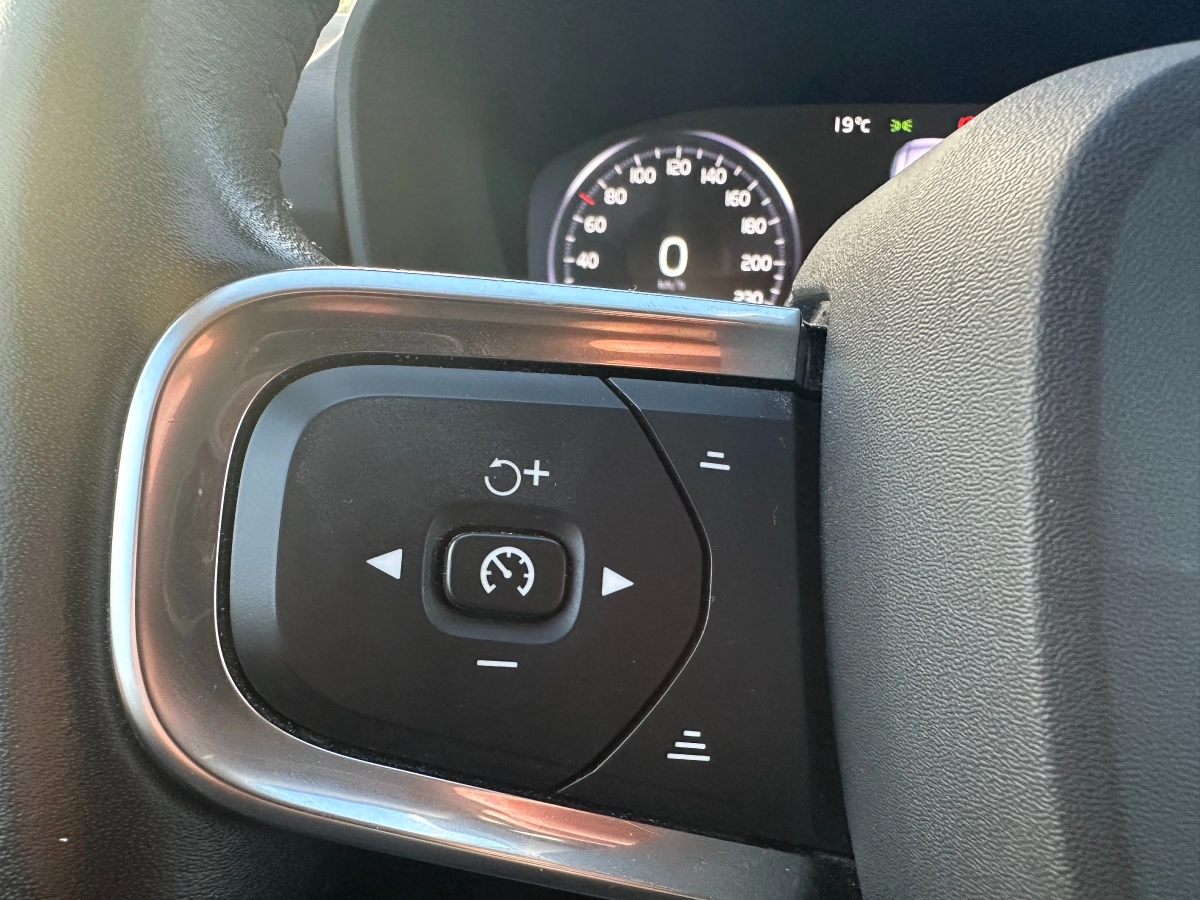 Volvo Xc40 - photo 17