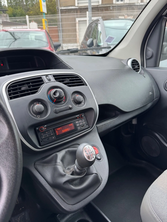 Renault Kangoo Express - photo 8