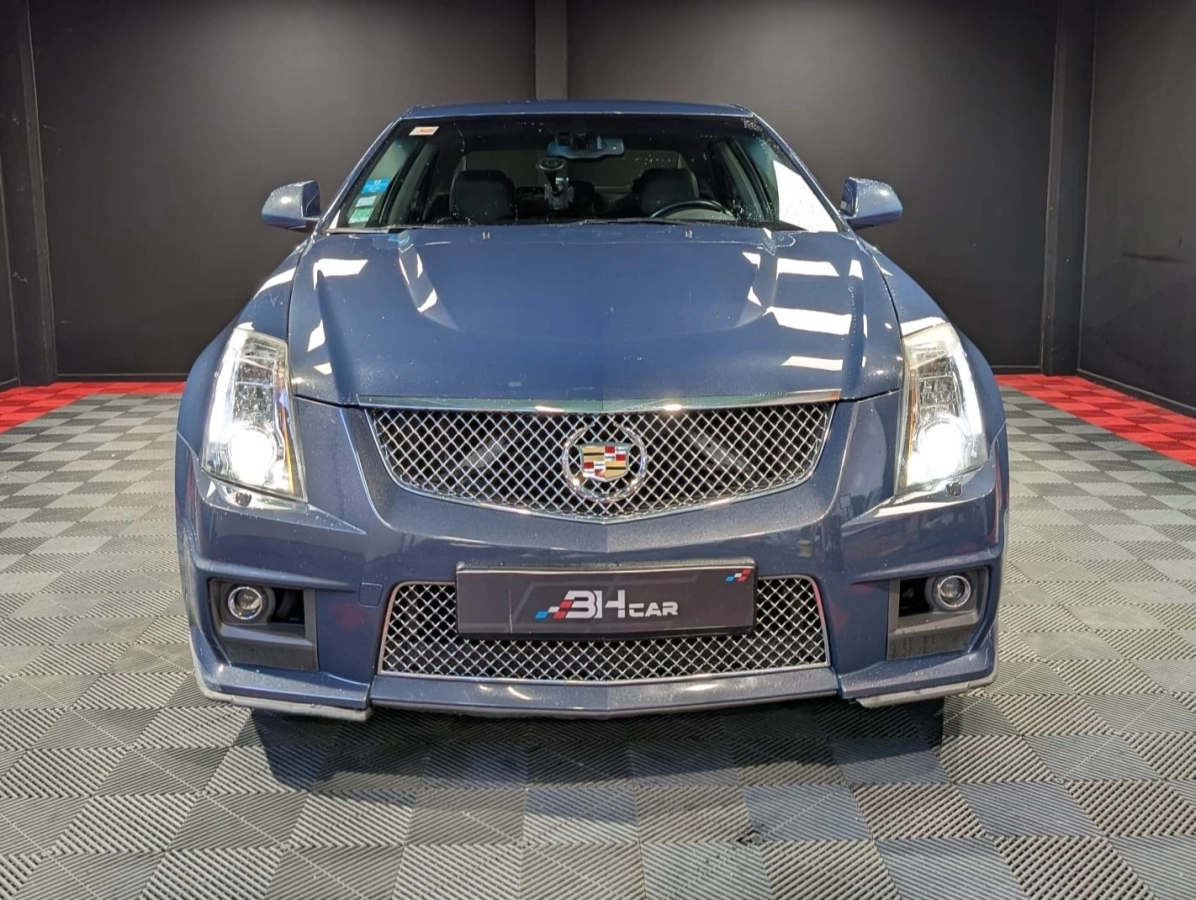 CADILLAC CTS V - photo 2