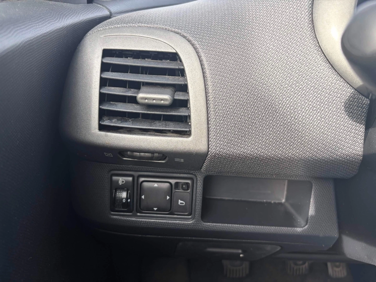 Nissan Micra - photo 21