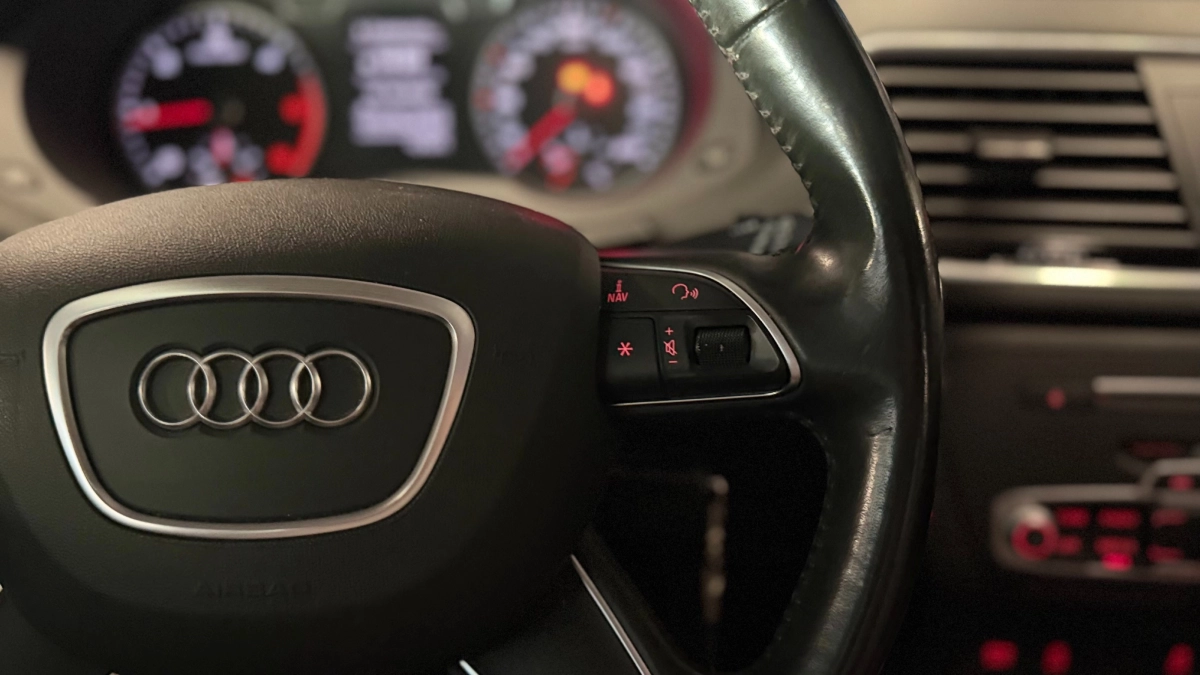 Audi Q3 - photo 23