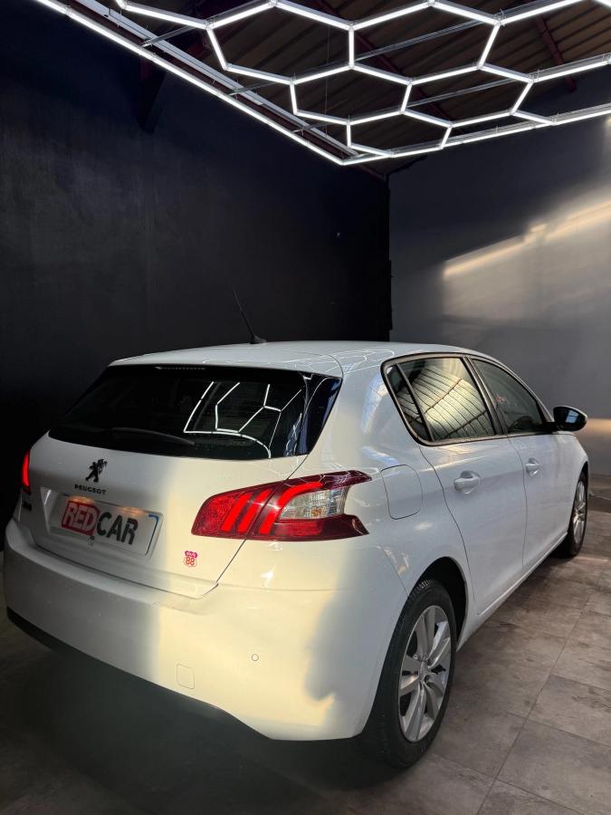 Peugeot 308 GENERATION-II 1.5 BLUEHDI 100 STYLE START-STOP