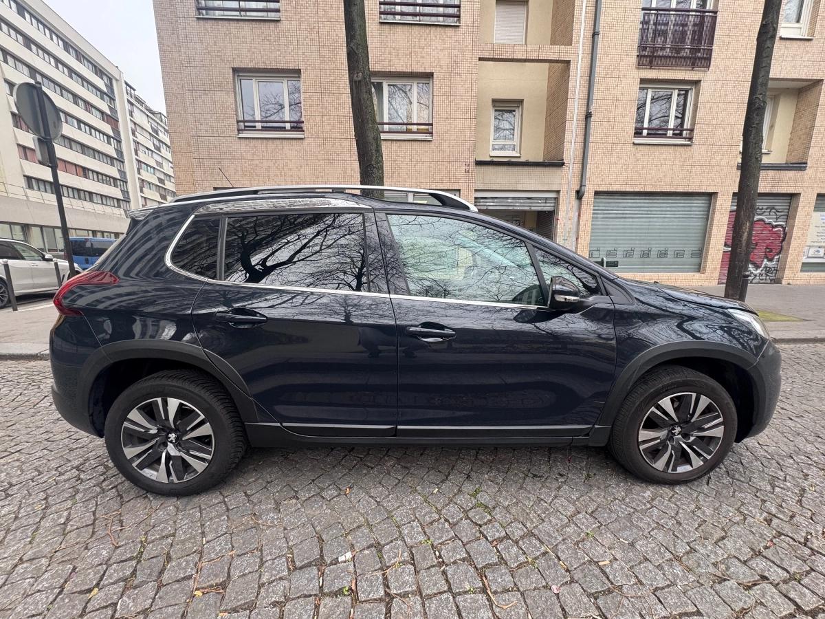 Peugeot 2008 GENERATION-I 1.2 PURETECH 110 ALLURE START-STOP