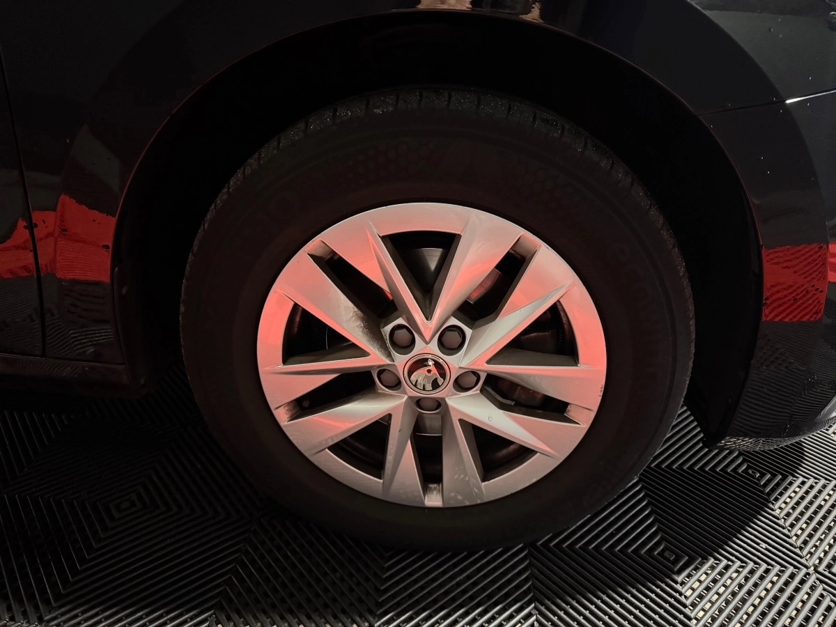 Skoda Fabia - photo 20
