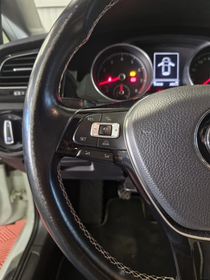 Volkswagen Golf - photo 9
