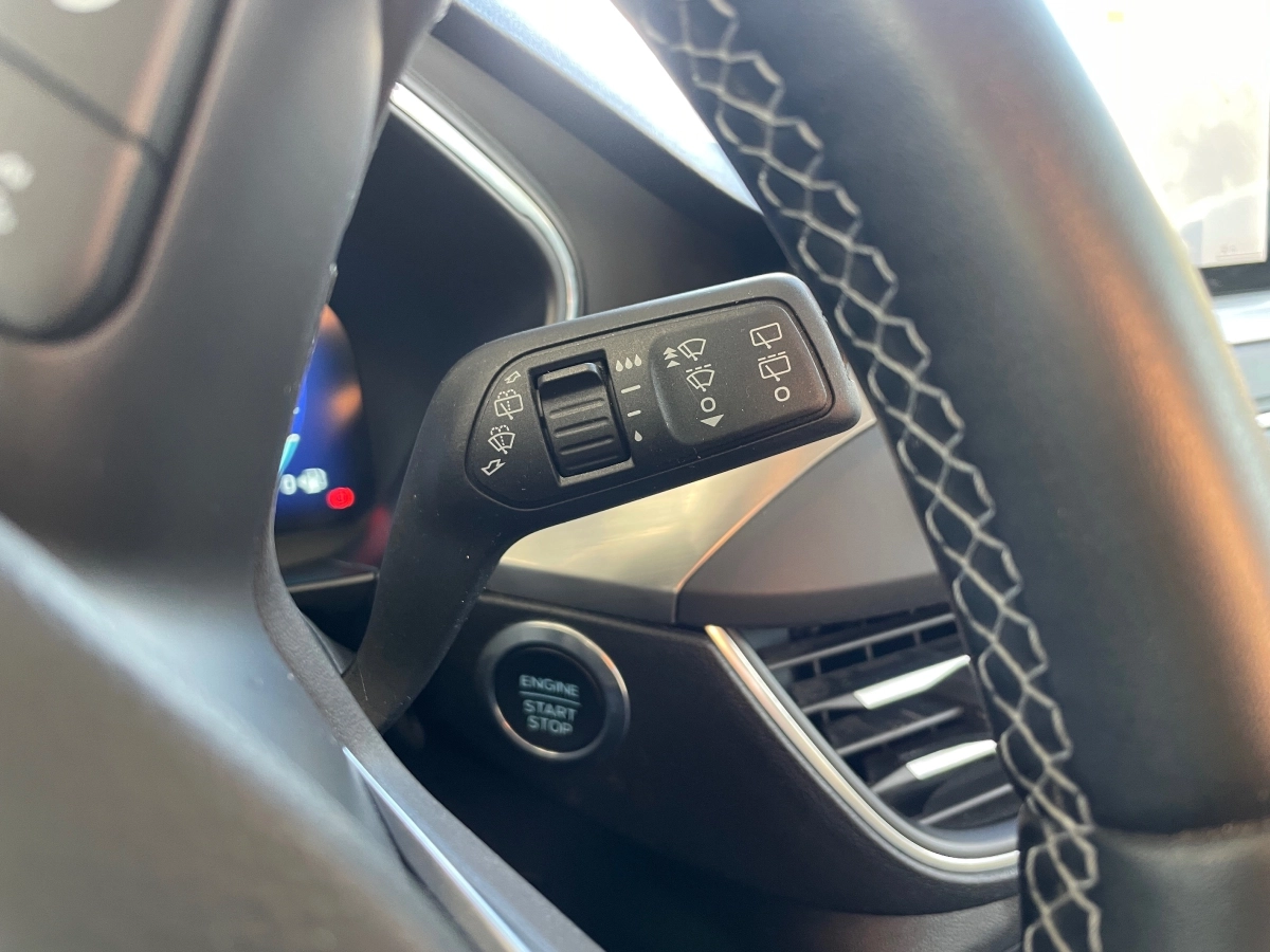 Ford Focus - photo 22