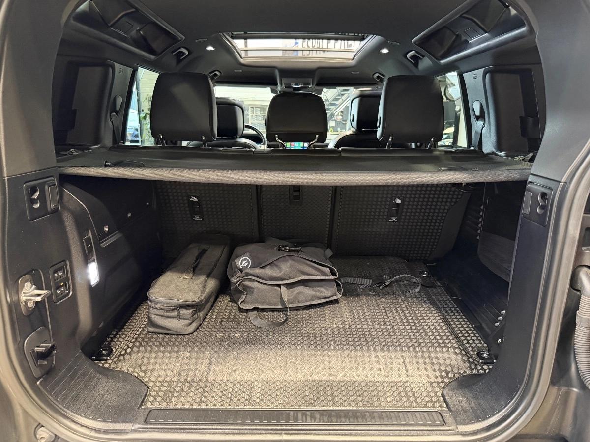 Land Rover Defender 110 HYBRID P400E PHEV X-DYNAMIC HSE AT 4WD