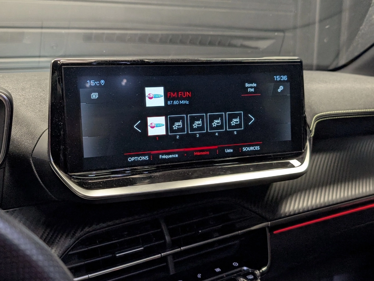 Peugeot 208 - photo 17