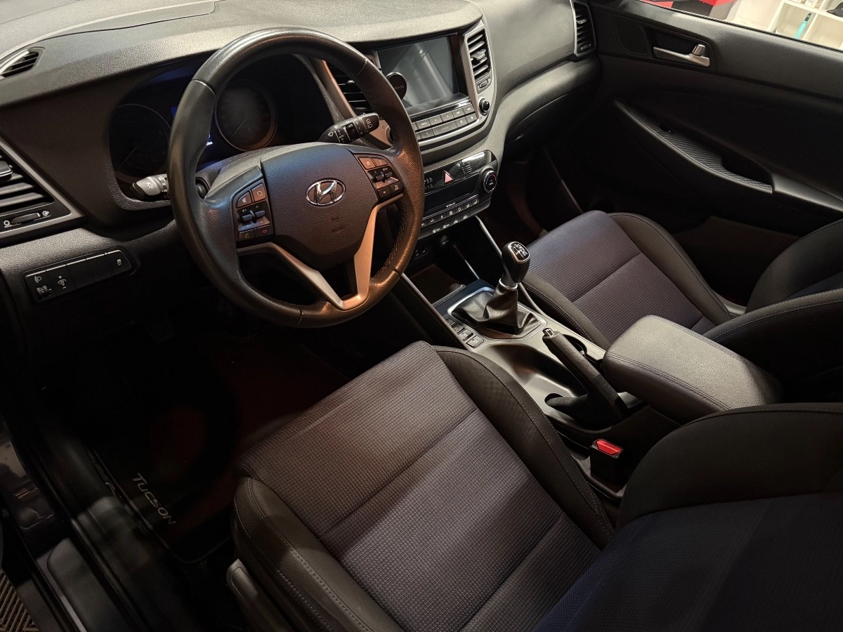 Hyundai Tucson - photo 8